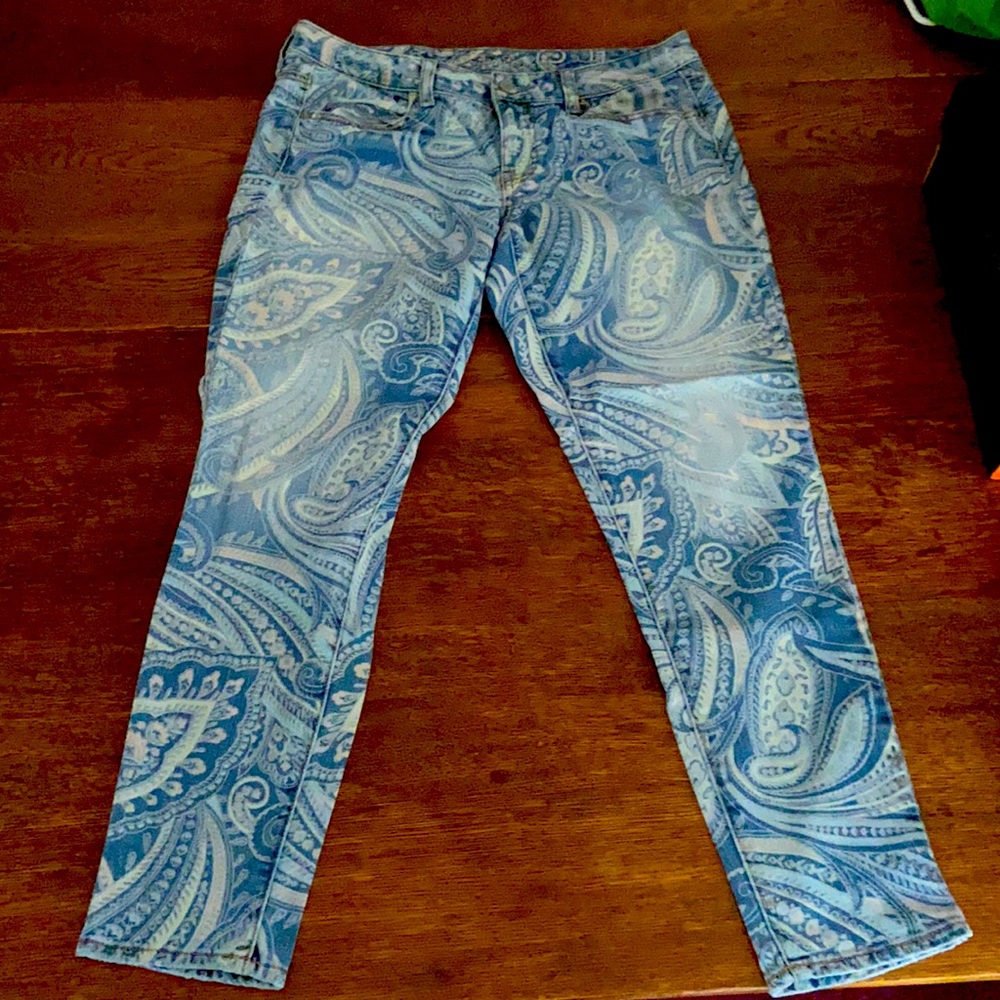 American Eagle Paisley Jegging